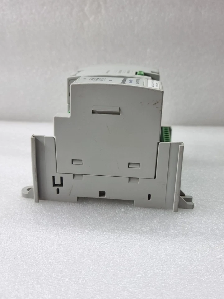 USED WORKING ALLEN BRADLEY 2080-LC20-20QBB MICRO820 WITH 2080-SERIALISOL MODULE